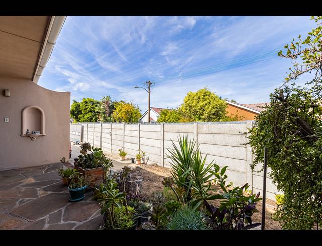 3 BEDROOM FREEHOLD SOLD IN CHURCHILL ESTATE